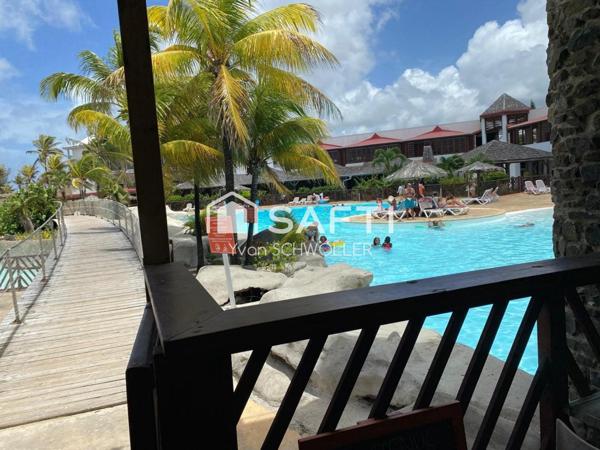 Un havre de paix entre élégance tropicale, confort moderne et vue sur Marie Galante.
