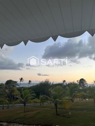 Un havre de paix entre élégance tropicale, confort moderne et vue sur Marie Galante.