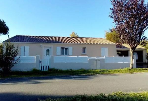 Maison plain-pied Breuil-Magné 120 m²