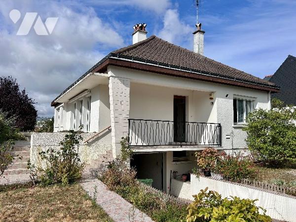A Vendre / Maison familiale à rénover quartier de la CHEVALERIE - TOURS NORD