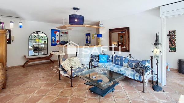 Appartement T2 bis en rez-de-jardin avec terrasse et aperçu mer