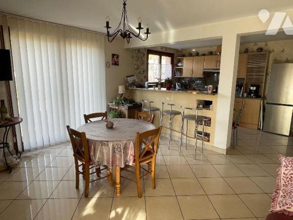 A VENDRE PAVILLON VILLA MAISON LE VAL D'AJOL VOSGES 88340 PLAIN-PIED
Maison individuelle const...