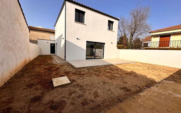 Maison à vendre    4 pièces •  Rodilhan