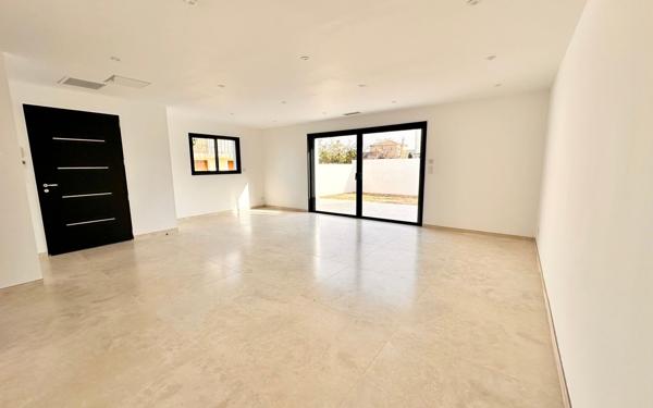 Maison à vendre    4 pièces •  Rodilhan