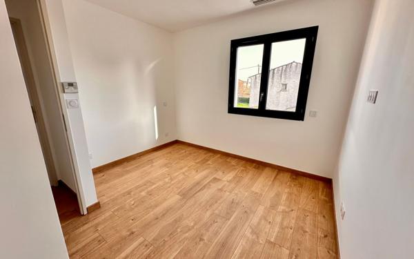 Maison à vendre    4 pièces •  Rodilhan