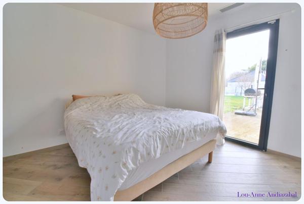 VILLA RECENTE - PLAIN-PIED - 160 M²