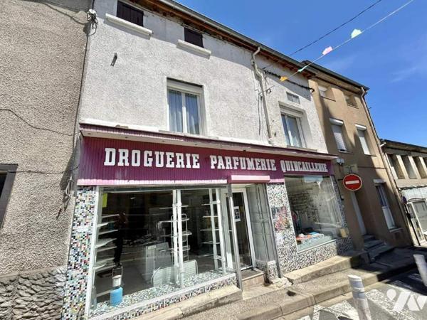 Commerce et appartement au dessus