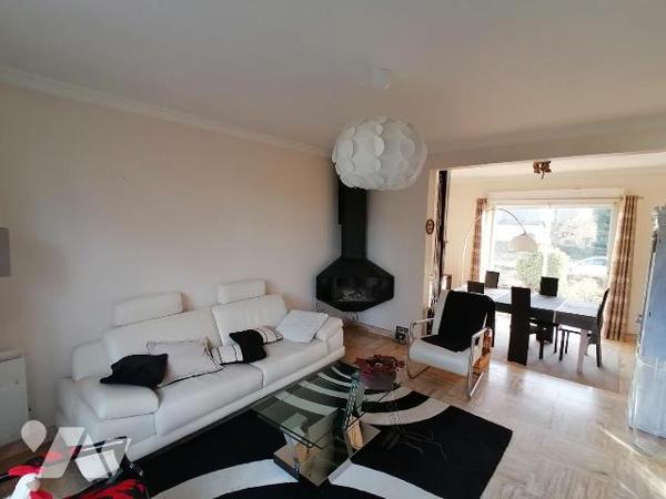 NOUVEAUTE TRENTE CINQ NOTAIRES !! Sur la commune de CHARTRES DE BRETAGNE, proche du centre-vill...