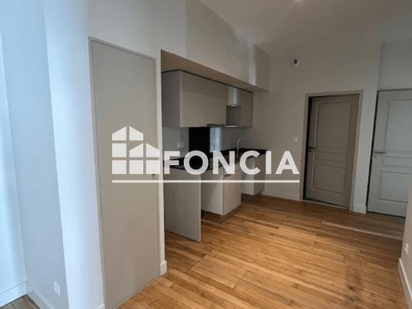 Location Appartement 3 pièces 57.38 m² - 10 AVENUE DU GENERAL DE GAULLE Angouleme 16000