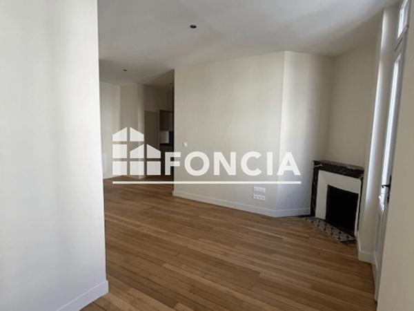 Location Appartement 3 pièces 57.38 m² - 10 AVENUE DU GENERAL DE GAULLE Angouleme 16000