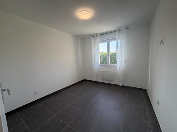 Maison neuve 3 chambres - Plain-pied - Quartier calme- Faibles consommations - Varennes-Vauzelles- 2h30 PARIS- commerces - écoles -