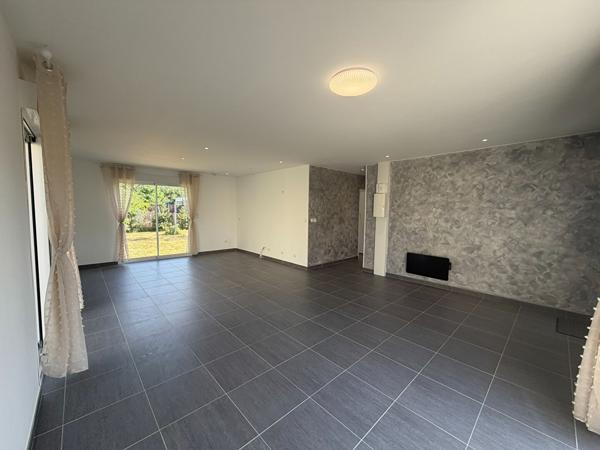 Maison neuve 3 chambres - Plain-pied - Quartier calme- Faibles consommations - Varennes-Vauzelles- 2h30 PARIS- commerces - écoles -
