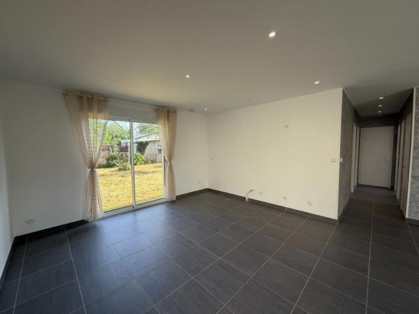 Maison neuve 3 chambres - Plain-pied - Quartier calme- Faibles consommations - Varennes-Vauzelles- 2h30 PARIS- commerces - écoles -