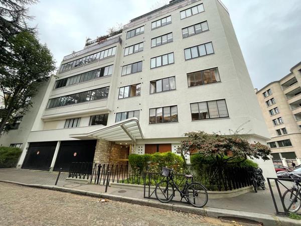 Appartement 4 pièces à louer - Paris 16ème, calme et lumineux