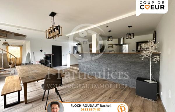 Secteur privilégié pour cette maison contemporaine proche des plages.