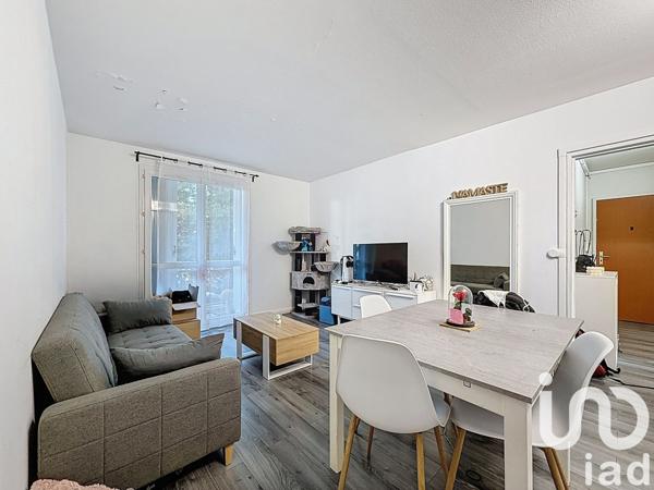 Appartement à vendre 2 pièces 48 m² Saint-Fargeau-Ponthierry