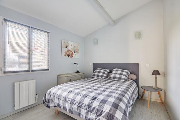 Lambesc - Maison individuelle plain-pied 110m² + garage + terrain 770m²