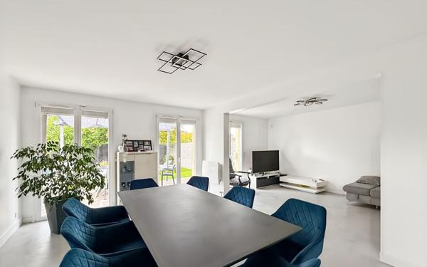 Maison à vendre    6 pièces • 142,06 m2 Tinqueux