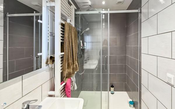 Maison à vendre    6 pièces • 142,06 m2 Tinqueux