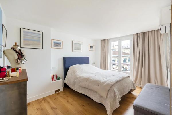 Appartement Paris 9e - NOUVELLE-ATHÈNES