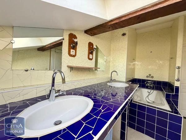 Appartement à louer 2 pièces 132.6m² Besançon (25000)