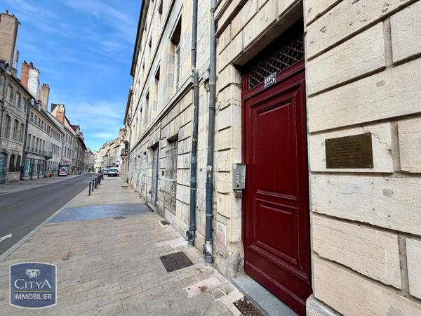 Appartement à louer 2 pièces 132.6m² Besançon (25000)