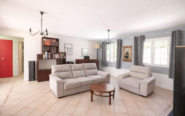 Maison à vendre    5 pièces •  Sainte-Luce