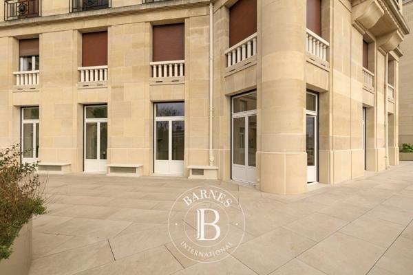 Paris 16ème, Appartement 2 Chambres -  147 m² à vendre