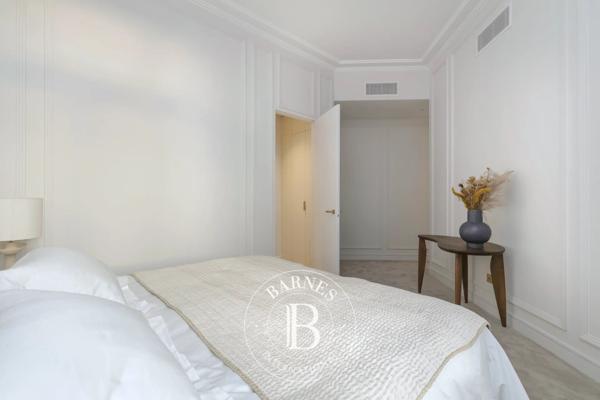 Paris 16ème, Appartement 2 Chambres -  147 m² à vendre