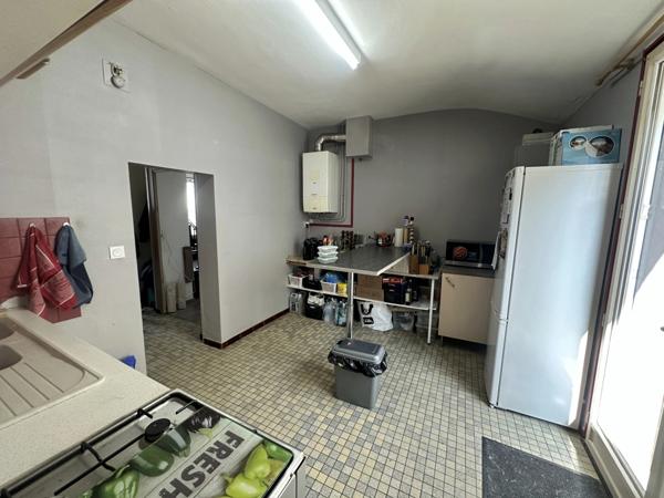 Maison à vendre de 90m² hab, 3 chambres dont 1 au RDC, GARAGE.
