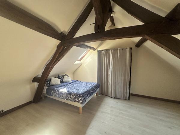 Maison à vendre de 90m² hab, 3 chambres dont 1 au RDC, GARAGE.