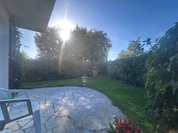 Breuillet (91650) BREUILLET - PORT SUD - MAISON FAMILIALE F6 - 120 M2 - JARDIN ET LAC