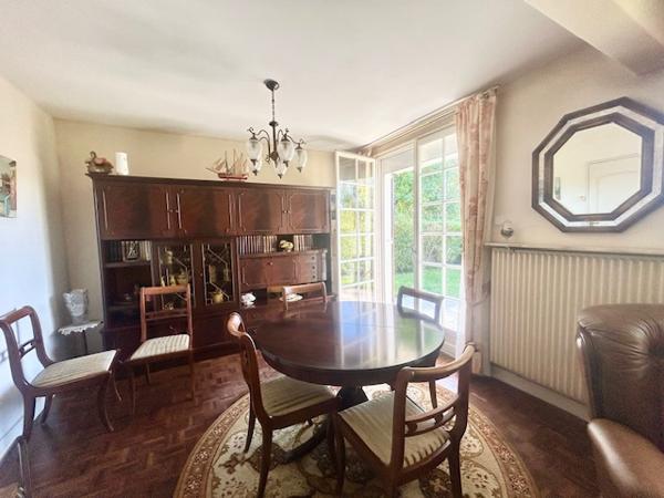 Breuillet (91650) BREUILLET - PORT SUD - MAISON FAMILIALE F6 - 120 M2 - JARDIN ET LAC