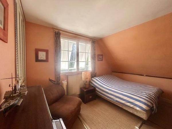 Breuillet (91650) BREUILLET - PORT SUD - MAISON FAMILIALE F6 - 120 M2 - JARDIN ET LAC