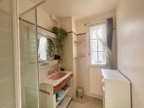 Breuillet (91650) BREUILLET - PORT SUD - MAISON FAMILIALE F6 - 120 M2 - JARDIN ET LAC