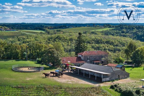 Propriété d’exception où le cheval est au cœur de la vie quotidienne proche de TOURNON D'AGENAIS (47)