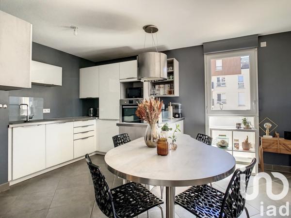 Appartement à vendre 4 pièces 84 m² Fontenay-le-Fleury