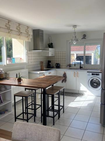 Ruelle. Maison 126 m² avec garage et jardin