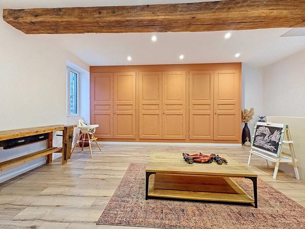 Maison 175 m² en pierre et pisé sur 591 m²