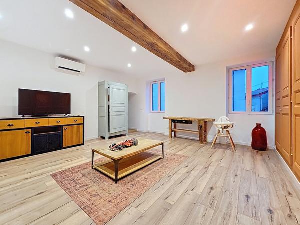 Maison 175 m² en pierre et pisé sur 591 m²