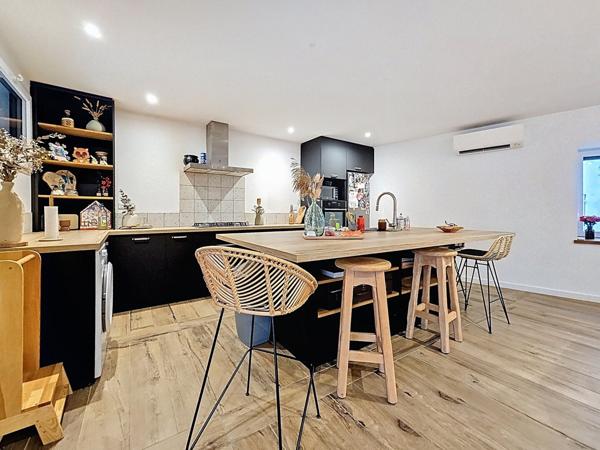 Maison 175 m² en pierre et pisé sur 591 m²