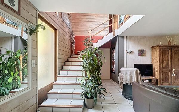 Maison à vendre    5 pièces •  Millery