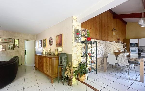 Maison à vendre    5 pièces •  Millery