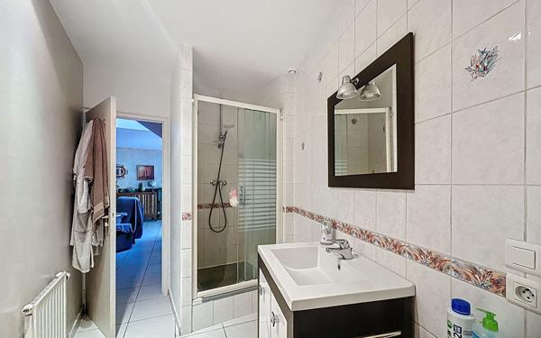 Maison à vendre    5 pièces •  Millery