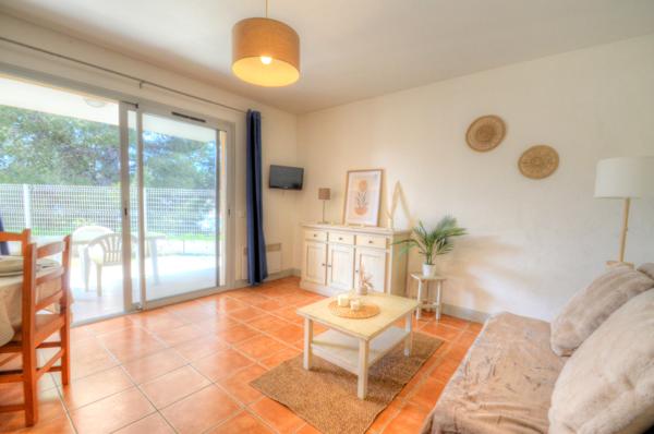 La Ciotat (13600) T2 avec Terrasse & Piscine – Opportunité Rare à La Ciotat