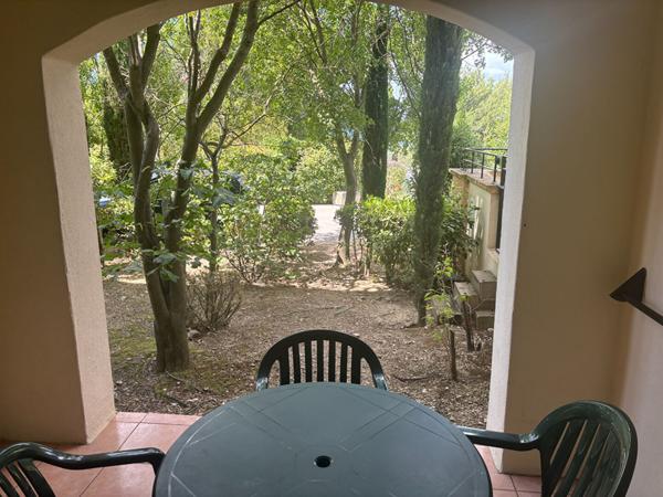 MALLEMORT - Appartement 2 pièces 28 m2 - coeur de village - golf -