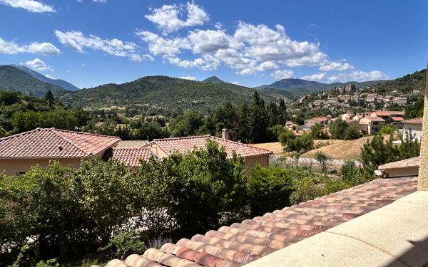 Maison à vendre    7 pièces •  Montbrun-les-Bains