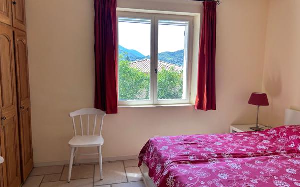 Maison à vendre    7 pièces •  Montbrun-les-Bains