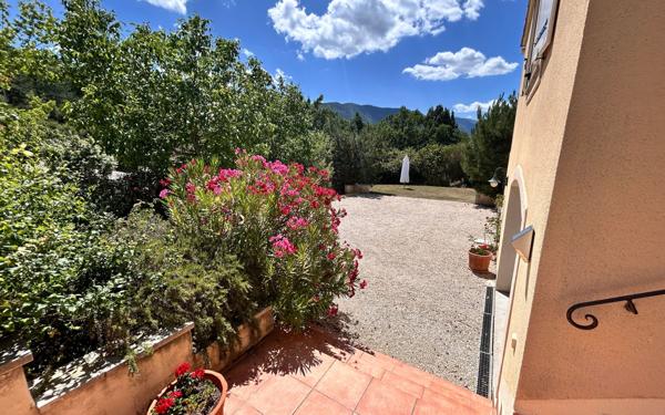 Maison à vendre    7 pièces •  Montbrun-les-Bains