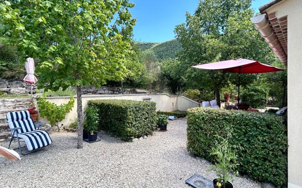 Maison à vendre    7 pièces •  Montbrun-les-Bains